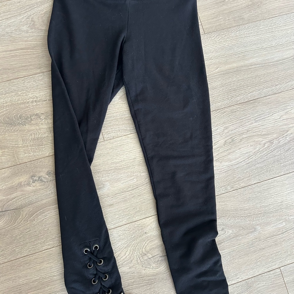 Garage Women’s Black Lace Tie In Back Leggings Size Small Petite
